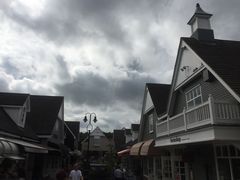 -伦敦比斯特购物村