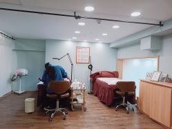 -摩睫+皮肤管理·科学美容中心