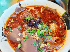 肥肠鸭血-痴串串(星汉路总店)