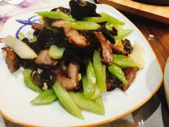 -以前的小酒馆(中山广场店)