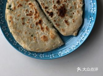 昨晚意外看到别人发的韭菜盒子，一晚上都很上头