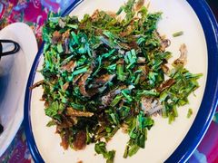 -闯关东东北农家菜(崂山石老人店)