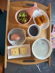 -卓玥国际月子会所(罗山路店)