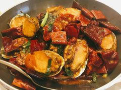 辣炒小鲍鱼-开海·红岛海鲜虾水饺(石老人店)