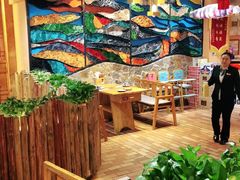 -老滇山寨•云南特色菜•地方菜•民族风情歌舞表演(金碧店)