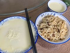 -雪琴面馆富安特色鱼汤面(城中花园店)