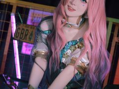 -马猴烧酒二次元cosplay换装写真自拍体验馆