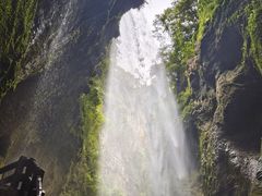 -龙水峡地缝景区