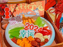 -黄记煌三汁焖锅(新佳丽江汉路店)