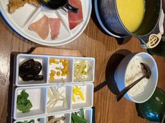 -云海肴·汽锅鸡·云南菜(天山百盛优客店)