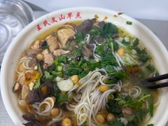 -文山荷鲜居(翠湖店)