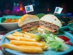 -鲨鱼美式餐厅酒吧Sharky