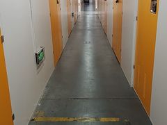 -安东易迷你自助仓储寄存仓库(顾戴路店)