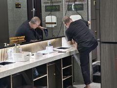 -悦莱美游泳健身(珠江新城花城汇店)