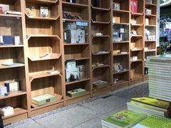 -新华书店(新街口旗舰店)