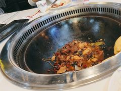 -哈尔滨烧烤·山河村铁锅炖(交大店)