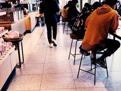 大堂-星巴克(潍坊胜利东街银座商城店)