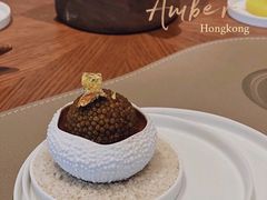 金箔鱼子酱海胆-Amber(置地文华东方酒店)