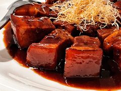 红烧肉焖鱼唇-苏浙总会(国金中心店)