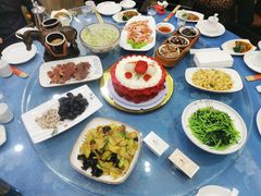 -乔家小院•本地小海鲜•非遗驴肉(万年泉路店)