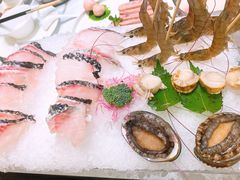 -红鼎豆捞·非遗鲍皇汤火锅(宝丰路店)