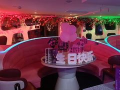 -巴特餐饮6加1音乐餐吧·新疆菜