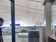 -麦当劳(深圳北站高铁店)