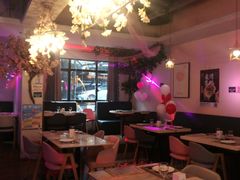 -樱花里音乐餐吧·牛扒椰子鸡(东圃店)