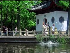 -汇龙潭