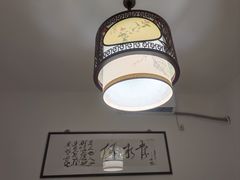 -茸梅路右拐龙虾-农家菜(松江店)