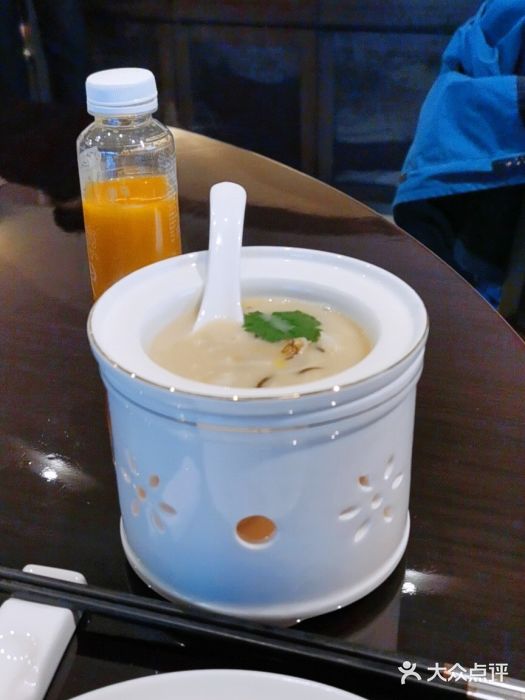 名佳荟鱼茸海鲜羹图片