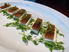 鱼子酱脆皮松板肉-解香楼(八盘岭路店)