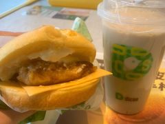 芝士嫩煎鸡腿堡-德克士(龙阳广场店)