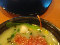 -灵芝妹子海鲜米线(香炉礁山姆店)