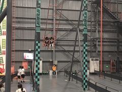 -极限PLAY运动娱乐新世界·团建派对潮玩休闲馆·室内蹦极高空游乐园
