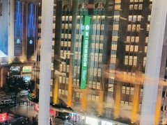 -江边城外烤全鱼(世茂广场店)