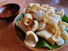 炸猪皮-傣泐金湾餐厅