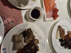 -四海一家自助餐(益田假日广场店)