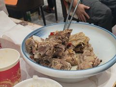 -撒拉人家.酸菜牦牛肉火锅