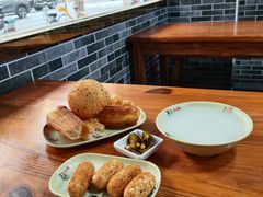 -禾诗夜市大饼油条(松江店)