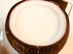 -志龙皇冠吃货椰子铺