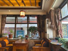 靠窗位-玛禄藏膳(五分店)