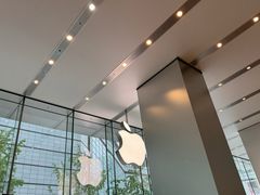 -Apple零售店(华贸购物中心店)