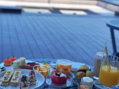 -瑰丽酒店·海吧·天际下午茶·现场DJ·天台酒吧