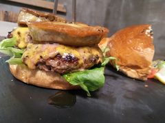 -HIGH FIVE哈福手工汉堡(桂林路店)