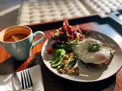 牛油果酱水波蛋-VESH COFFEE(定西路店)