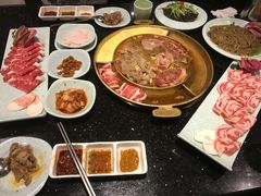 -猪啊牛呀羊啊铜盘烤肉(正大广场店)