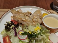 -POKEE VIA&Brunch·维娅(重庆来福士店)