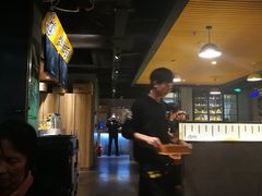 -肥肥虾庄·金牌油焖大虾(杨园滨江时代walk店)