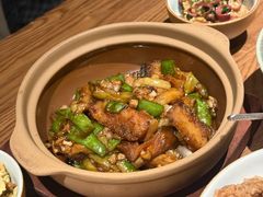 甜晒鲅鱼茄子煲-KŌNG胶东小馆(华熙店)
